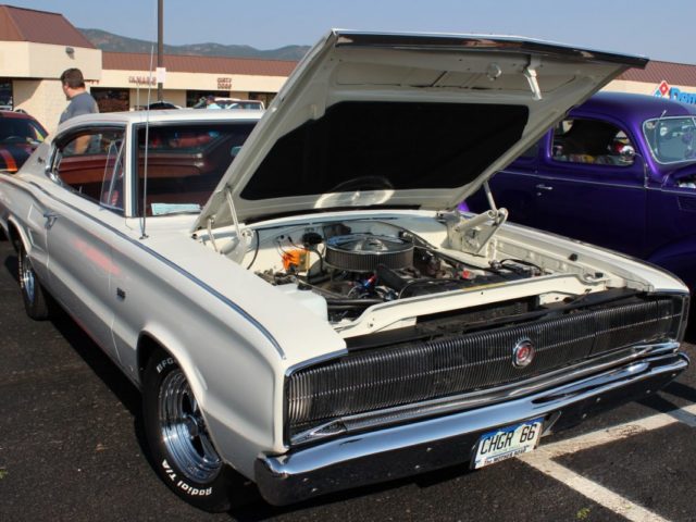 David-Reynolds-1966-Dodge-Charger-70-Large-1300×800